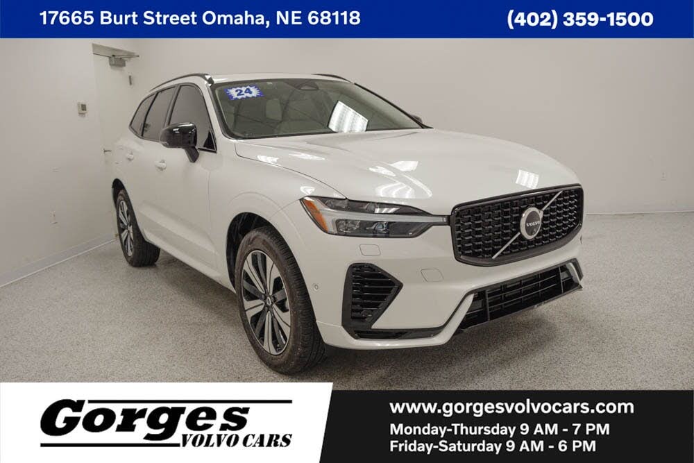 2024 Volvo XC60 Recharge T8 Plus Dark Theme eAWD