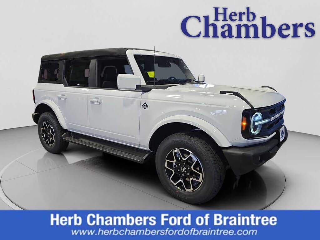 2025 Ford Bronco Outer Banks 4-Door 4WD