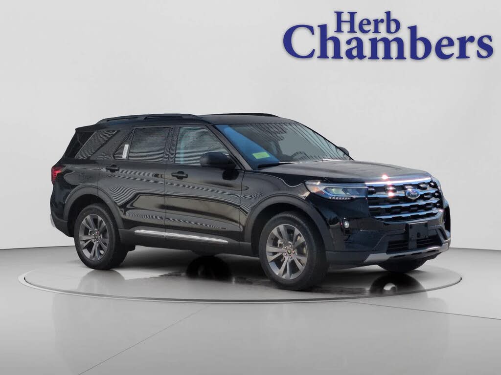 2025 Ford Explorer Active AWD