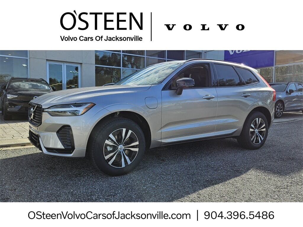 2025 Volvo XC60 Recharge T8 Core Dark Theme eAWD