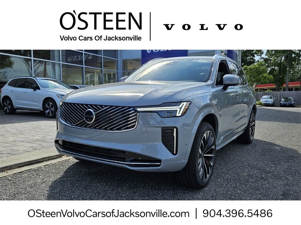 2025 Volvo XC90 B5 Plus Bright Theme 7-Passenger AWD