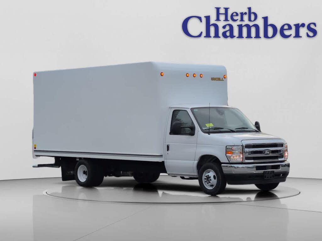 2026 Ford E-Series Chassis E-350 SD Cutaway 138 RWD