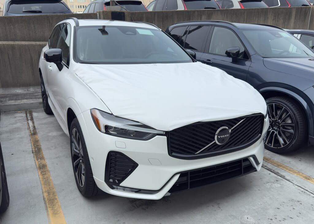 2026 Volvo XC60 B5 Plus AWD
