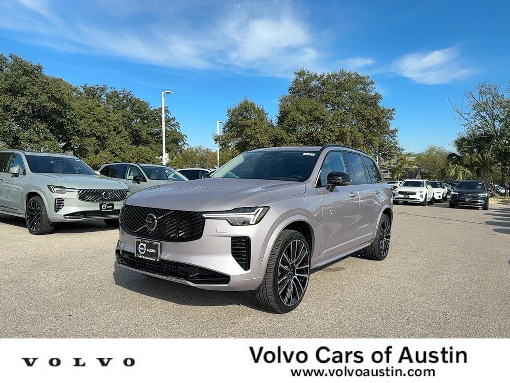 2026 Volvo XC90 B6 Ultra Dark 6-Passenger AWD