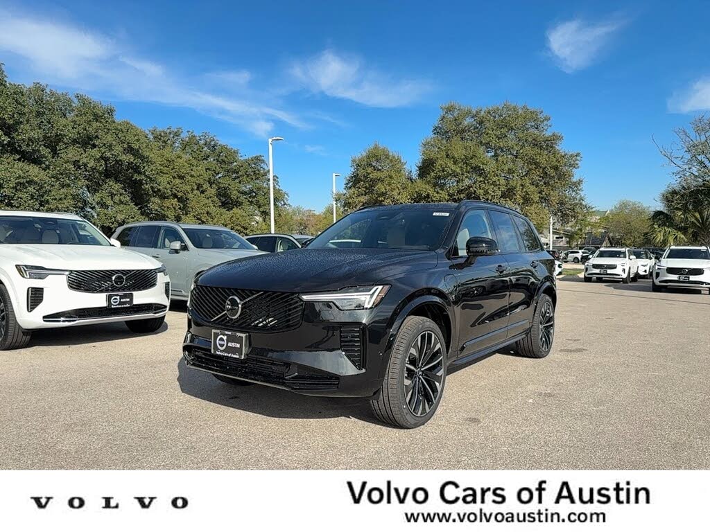 2026 Volvo XC90 B6 Ultra Dark 7-Passenger AWD