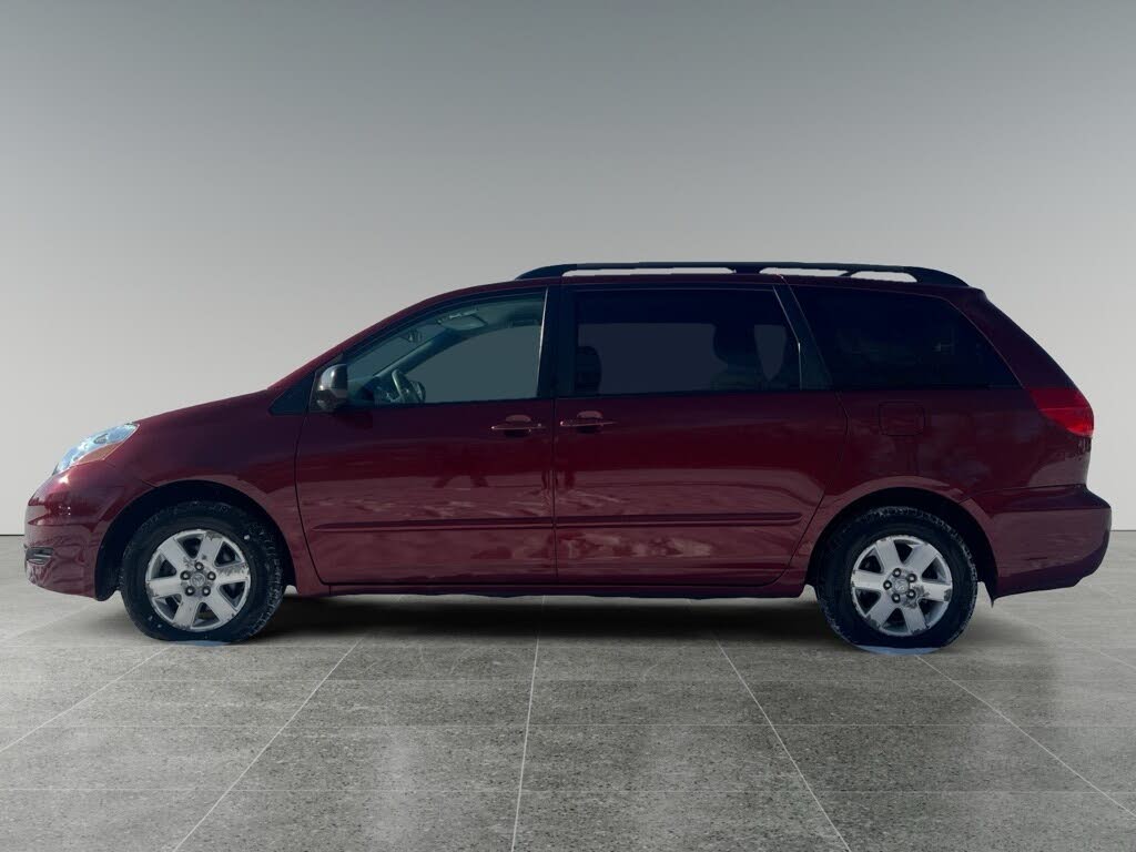 2007 Toyota Sienna CE 7-Passenger
