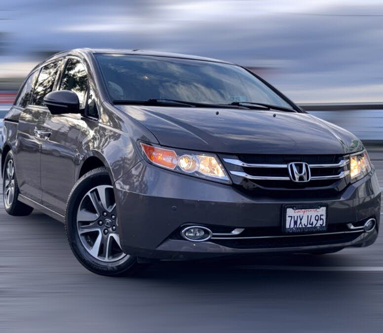 2016 Honda Odyssey Touring Elite FWD