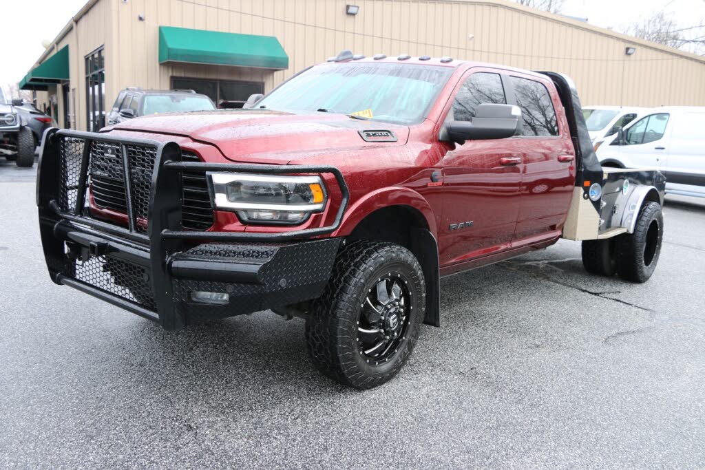 2020 RAM 3500 Laramie Crew Cab LB DRW 4WD