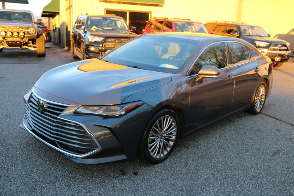 2022 Toyota Avalon Limited FWD