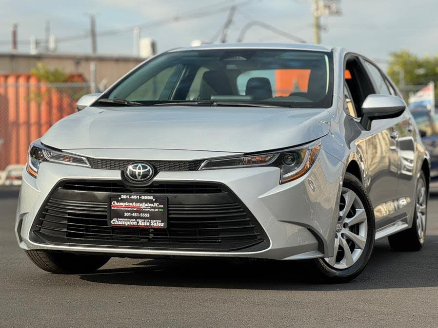 2024 Toyota Corolla LE FWD