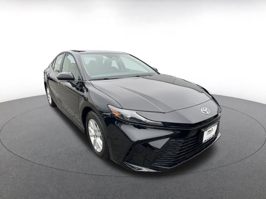 2025 Toyota Camry LE FWD