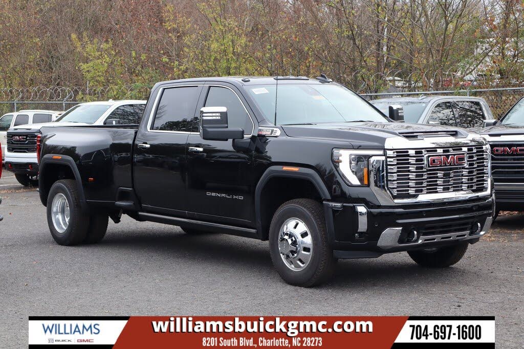 2026 GMC Sierra 3500HD Denali Crew Cab 4WD