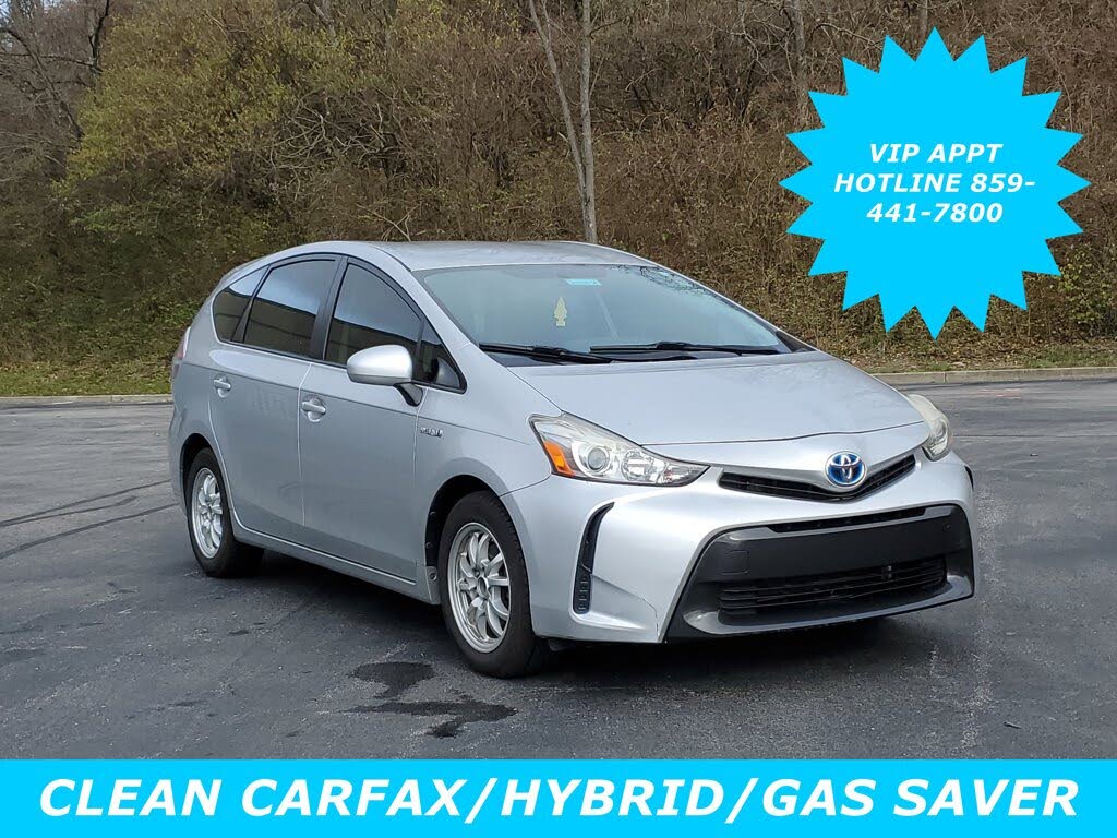 2015 Toyota Prius v Five FWD