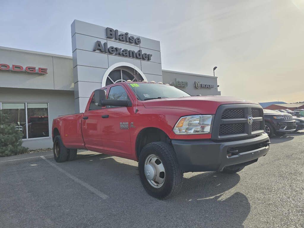 2018 RAM 3500 Tradesman Crew Cab LB DRW 4WD
