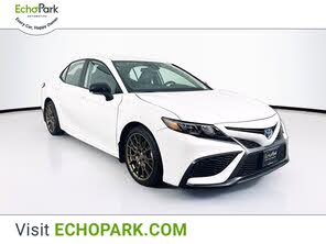 Toyota Camry Hybrid SE Nightshade FWD