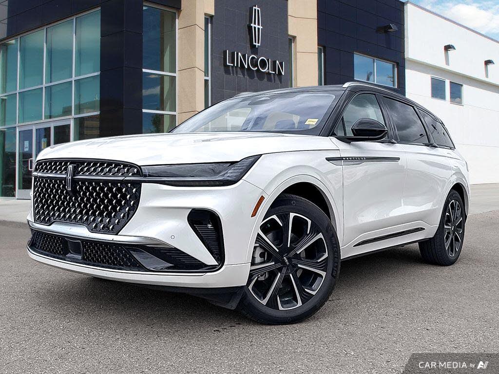 2025 Lincoln Nautilus Reserve AWD