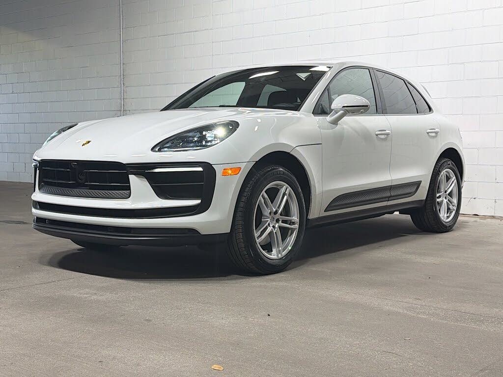 2025 Porsche Macan