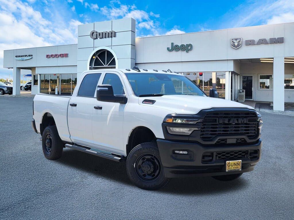 2026 RAM 2500 Tradesman Crew Cab 4WD