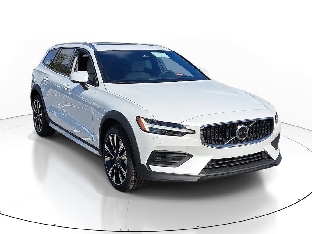 2026 Volvo V60 Cross Country B5 Ultra AWD