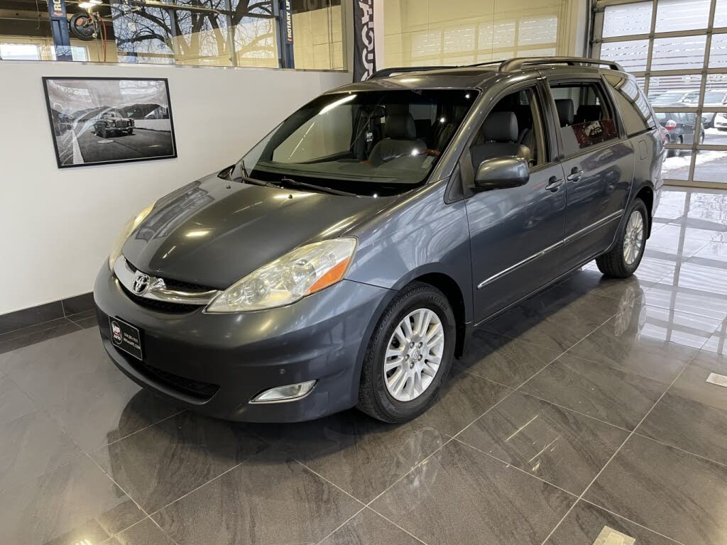 2007 Toyota Sienna XLE Limited 7-Passenger