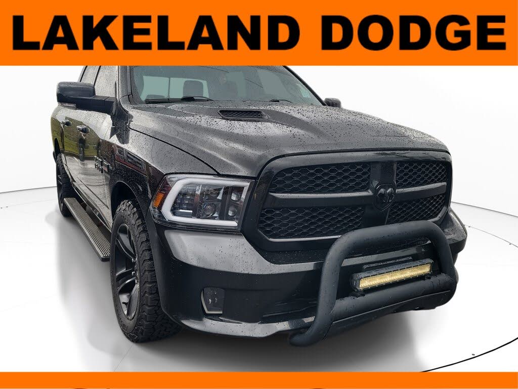 2017 RAM 1500 Night Crew Cab 4WD