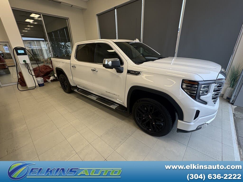 2022 GMC Sierra 1500 Denali Crew Cab 4WD