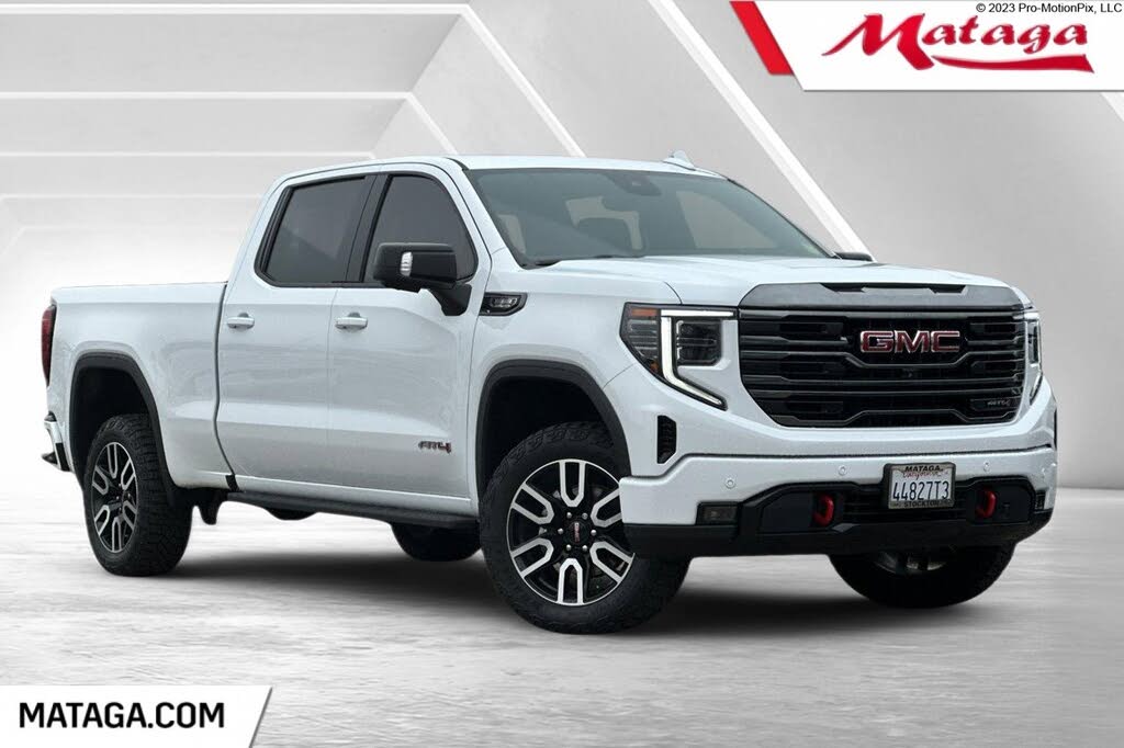 2023 GMC Sierra 1500 AT4 Crew Cab 4WD