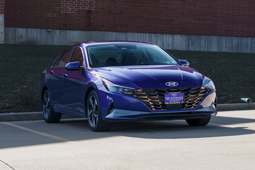 2023 Hyundai Elantra Limited FWD