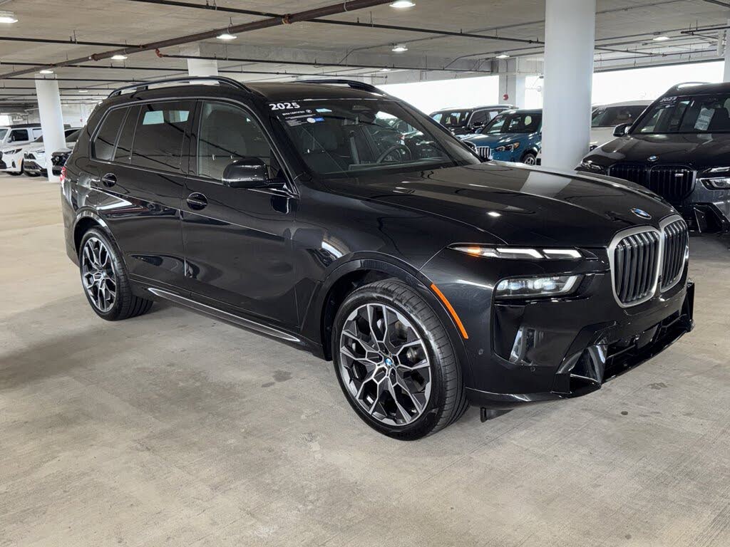 2025 BMW X7 xDrive40i AWD