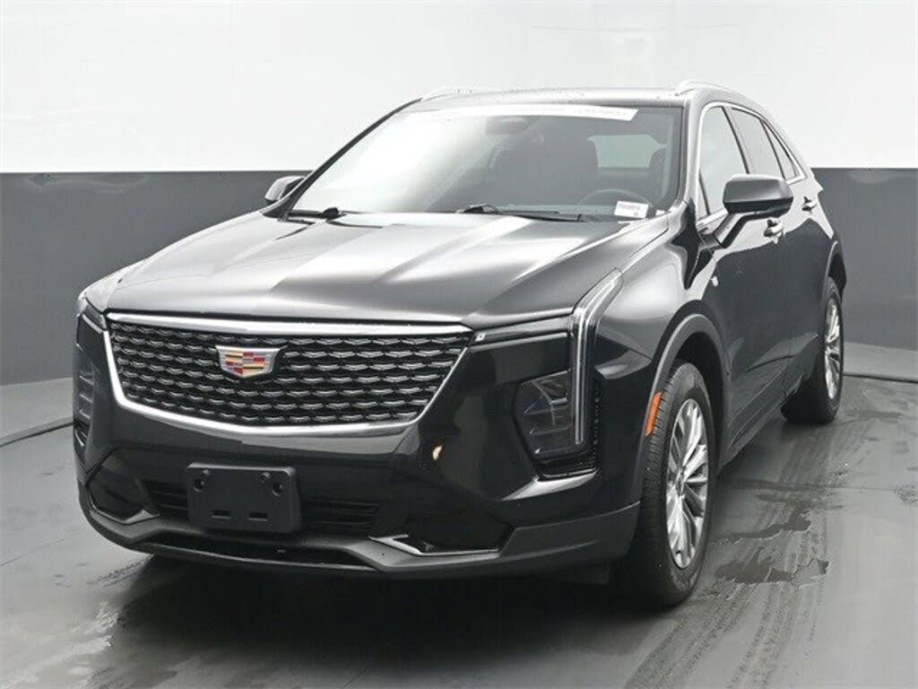 2025 Cadillac XT4 Premium Luxury AWD