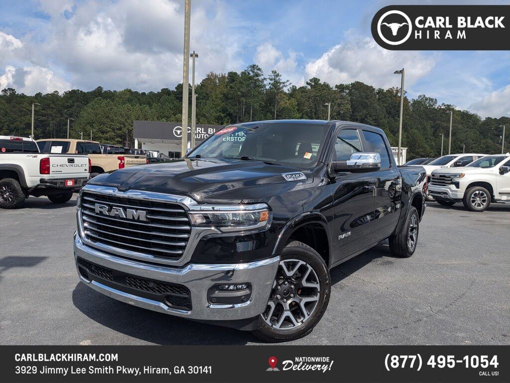2025 RAM 1500 Laramie Crew Cab 4WD