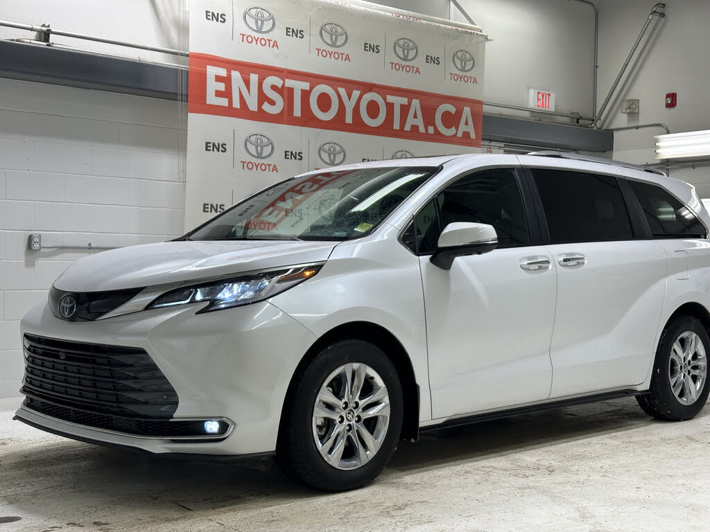 2025 Toyota Sienna Limited 7-Passenger AWD