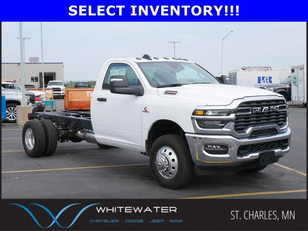 2026 RAM 3500 Chassis Tradesman Regular Cab LB DRW 4WD