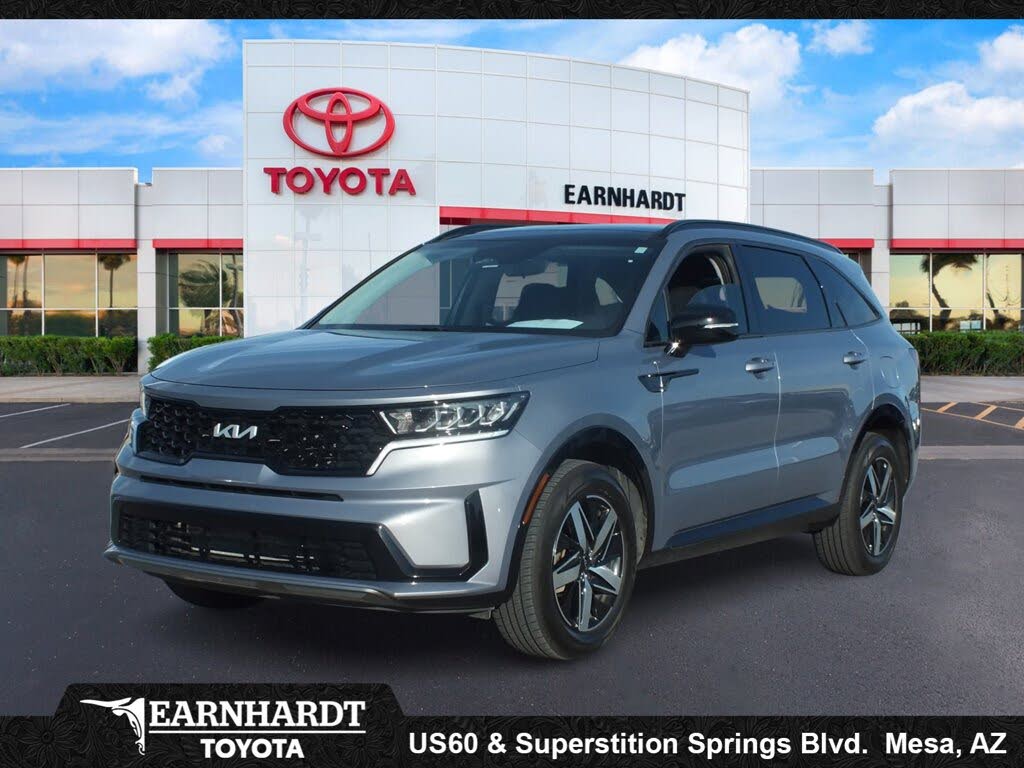 2022 Kia Sorento S FWD