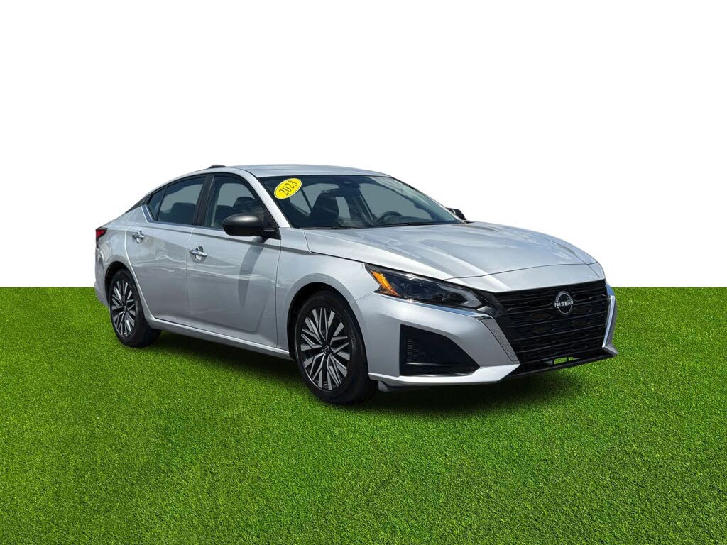 2023 Nissan Altima 2.5 SV FWD