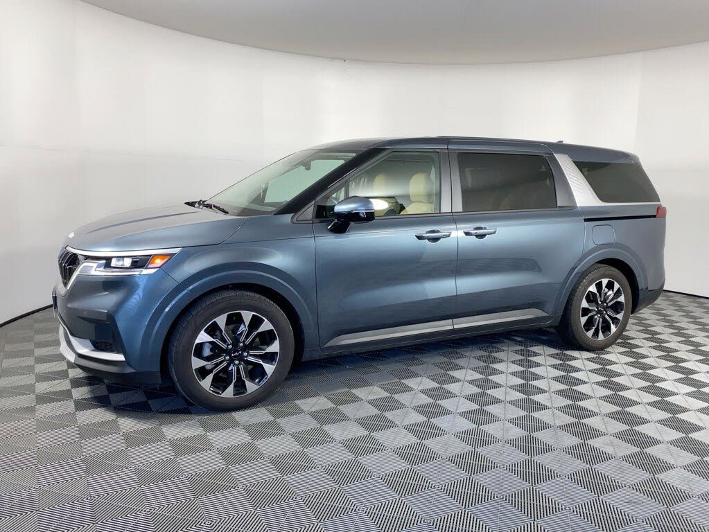 2024 Kia Carnival EX FWD