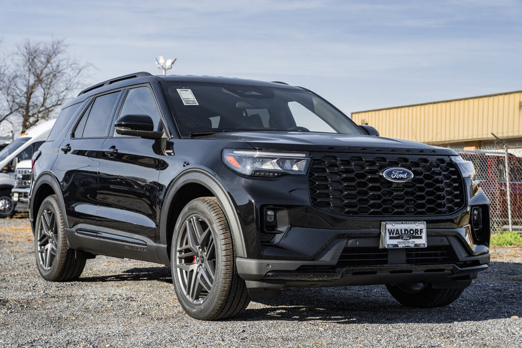 2026 Ford Explorer ST-Line AWD