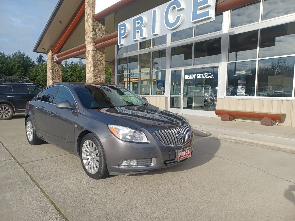 2011 Buick Regal CXL Sedan FWD