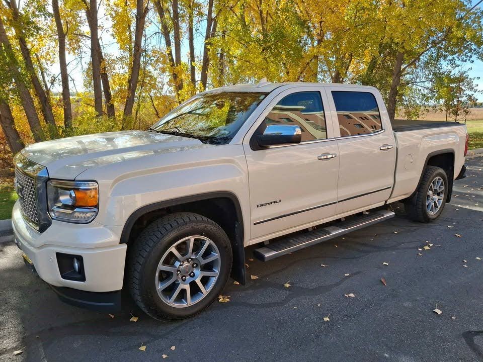 2015 GMC Sierra 1500 Denali Crew Cab 4WD