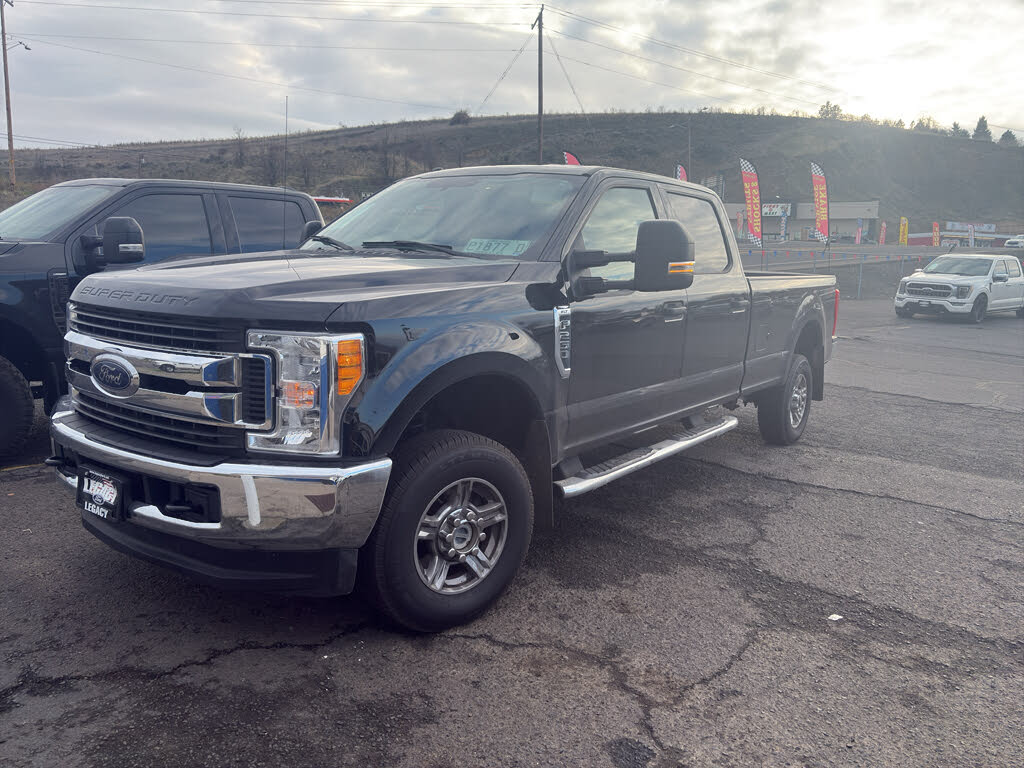 2017 Ford F-250 Super Duty XLT Crew Cab 4WD