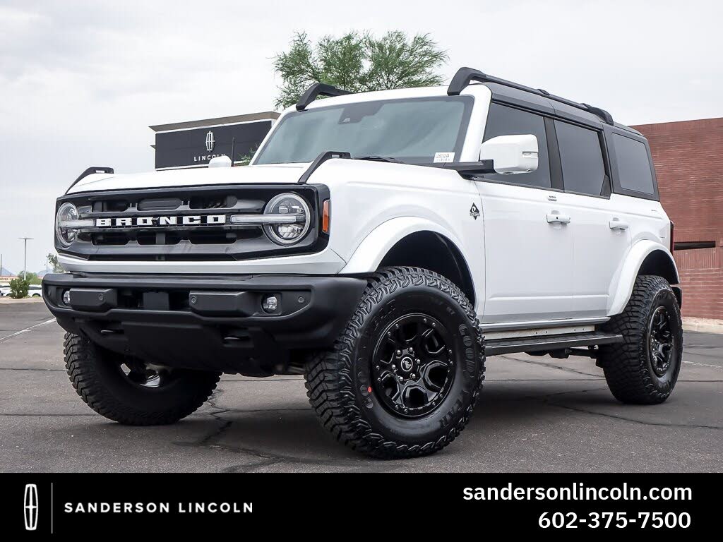 2022 Ford Bronco Outer Banks 4-Door 4WD