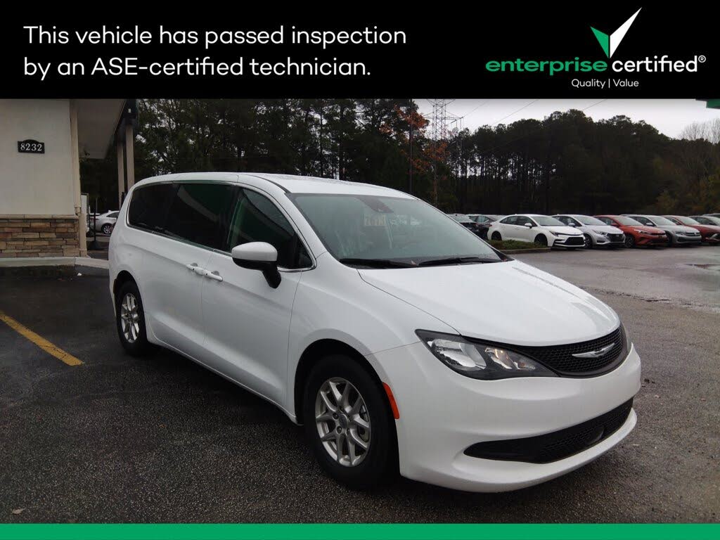 2023 Chrysler Voyager LX FWD