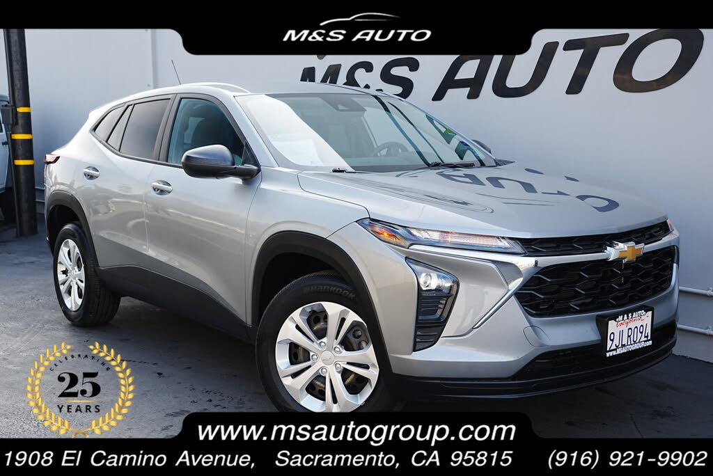 2024 Chevrolet Trax LS FWD