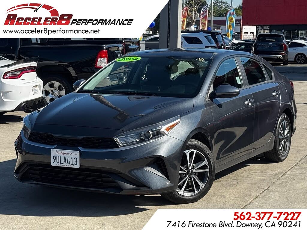 2024 Kia Forte LXS FWD