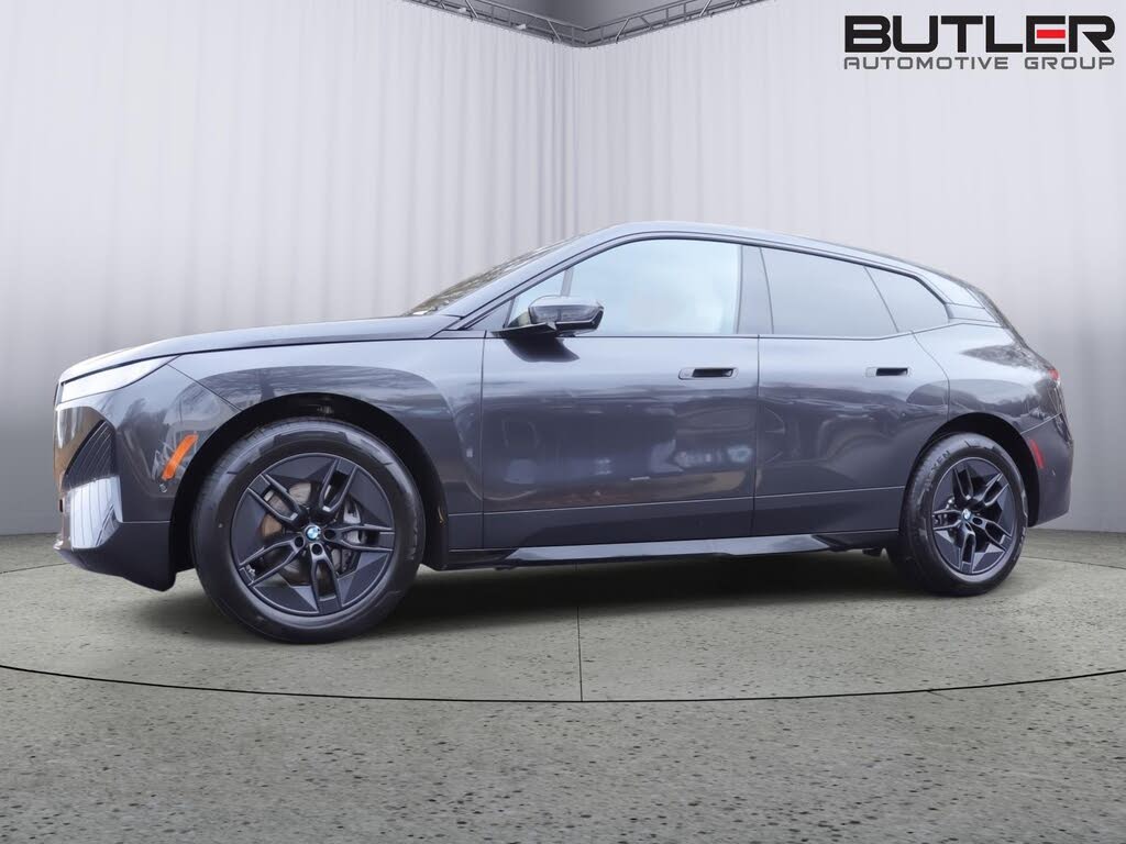2026 BMW iX xDrive45