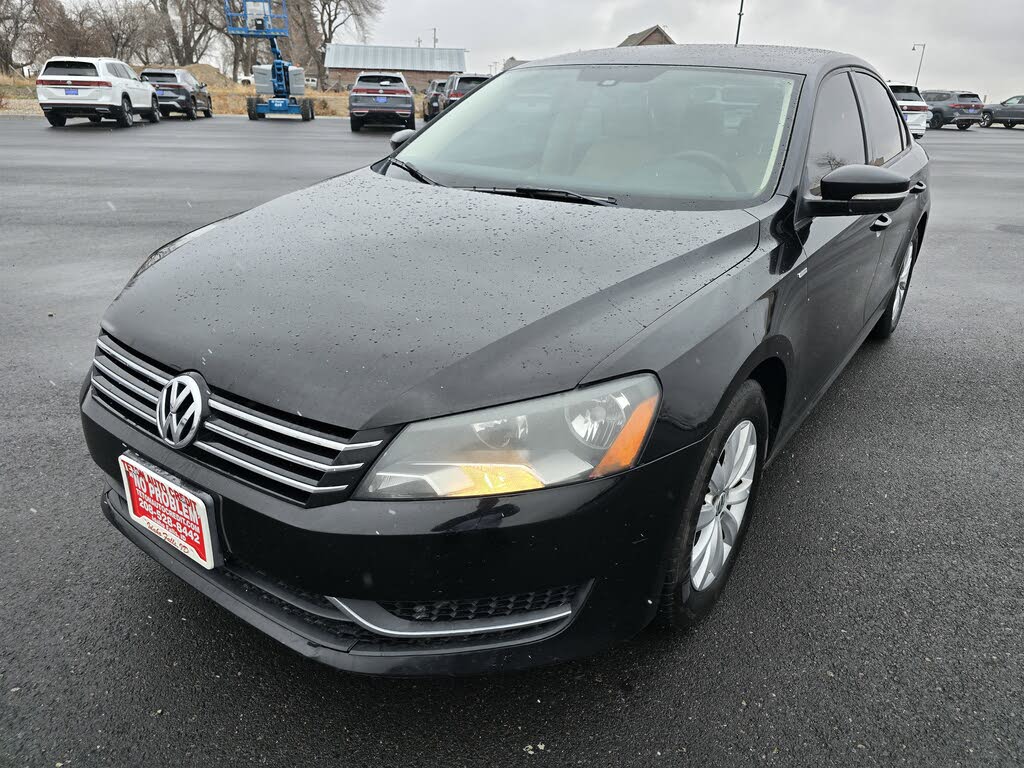 2013 Volkswagen Passat Wolfsburg Edition