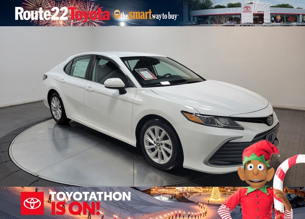2022 Toyota Camry LE FWD