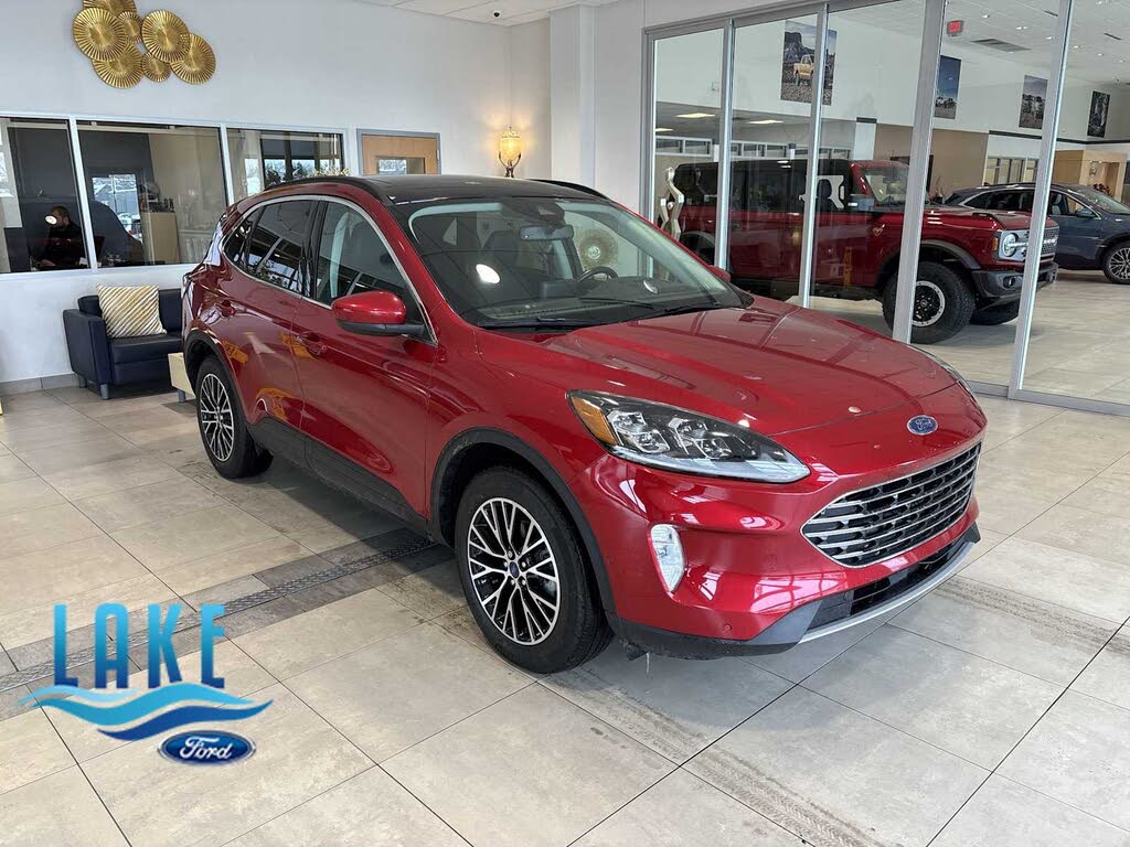 2022 Ford Escape Hybrid Plug-in Titanium FWD