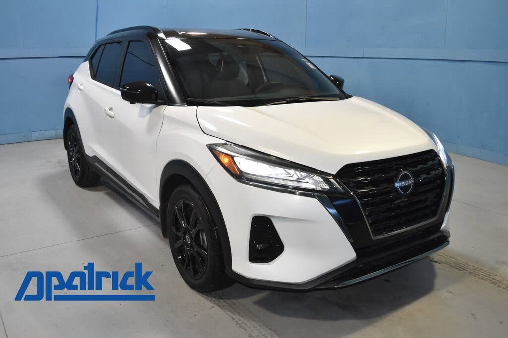 2023 Nissan Kicks SR FWD
