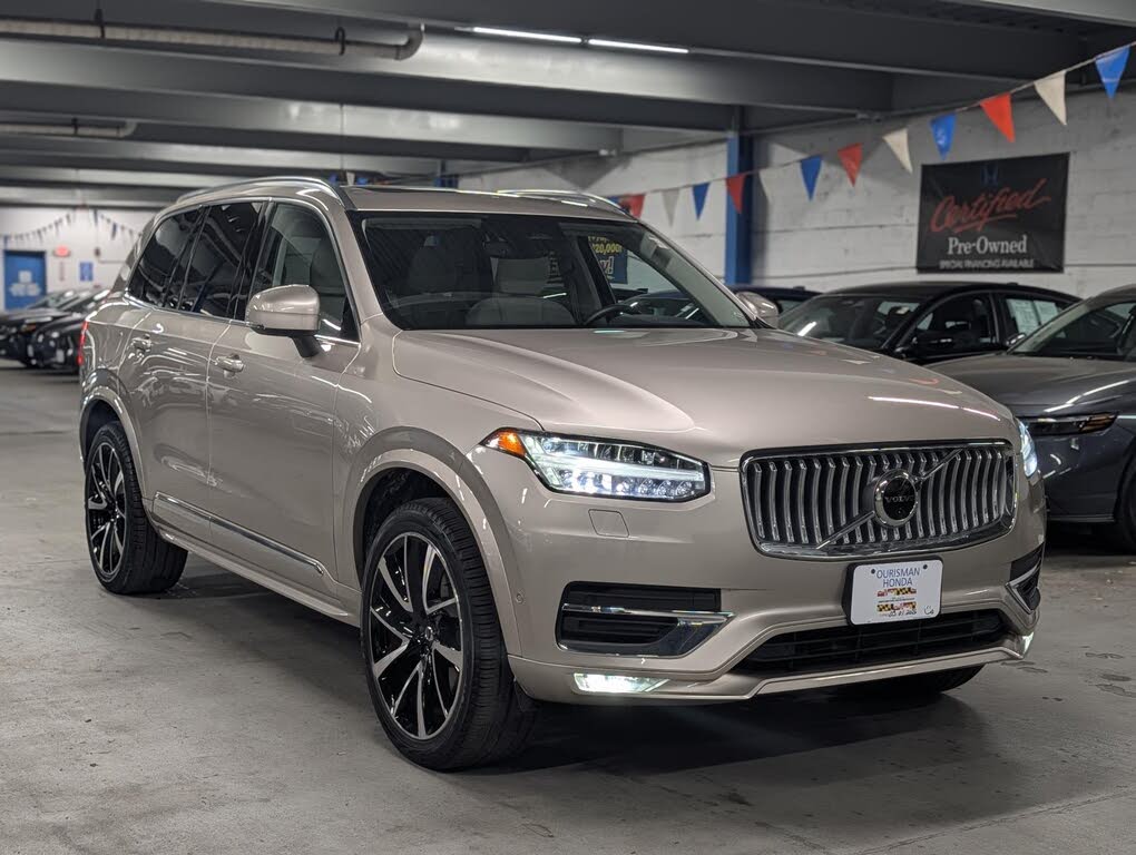 2023 Volvo XC90 B6 Plus Bright Theme 7-Passenger AWD